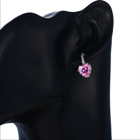 Cute Love Heart Sapphire Stud Rhinestone Earrings - Picture 3 of 4